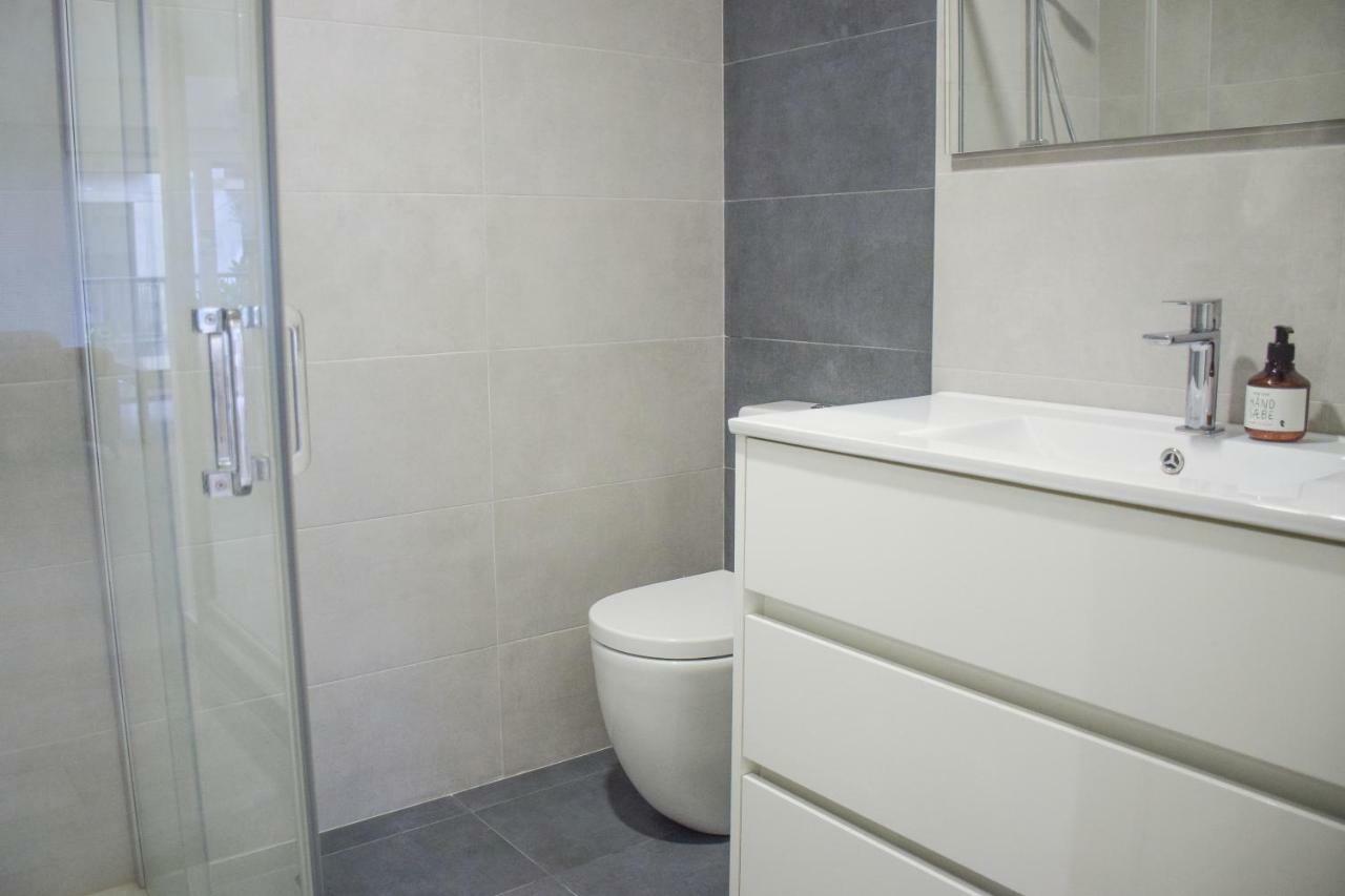 Modern & Spacious Apartment Near La Concha Bay San Sebastián Zewnętrze zdjęcie